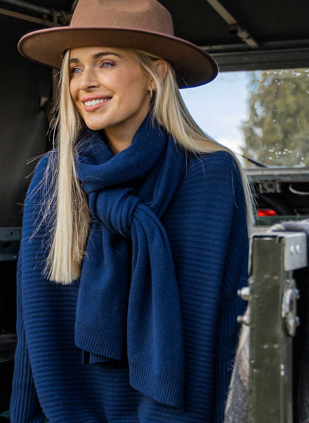 Classic Cashmere Scarf Navy Cashmere Cotton