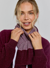 Textured Cashmere Scarf - Mulberry