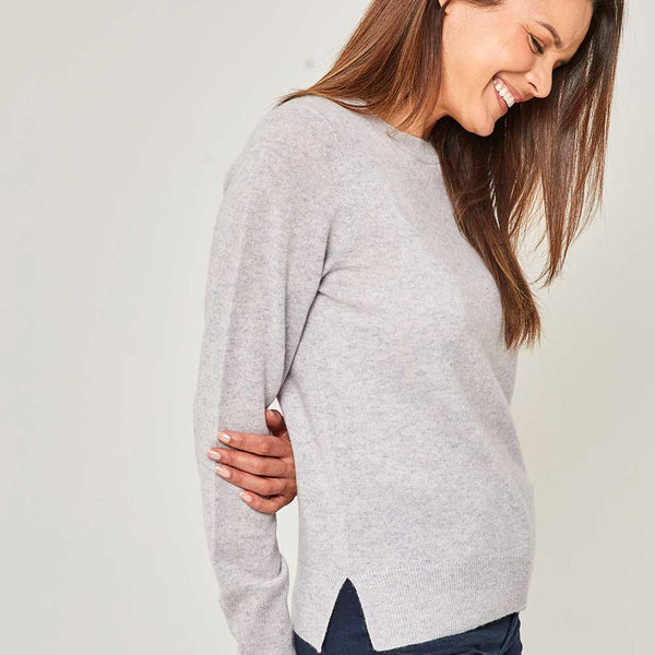 Round neck cashmere outlet sweater