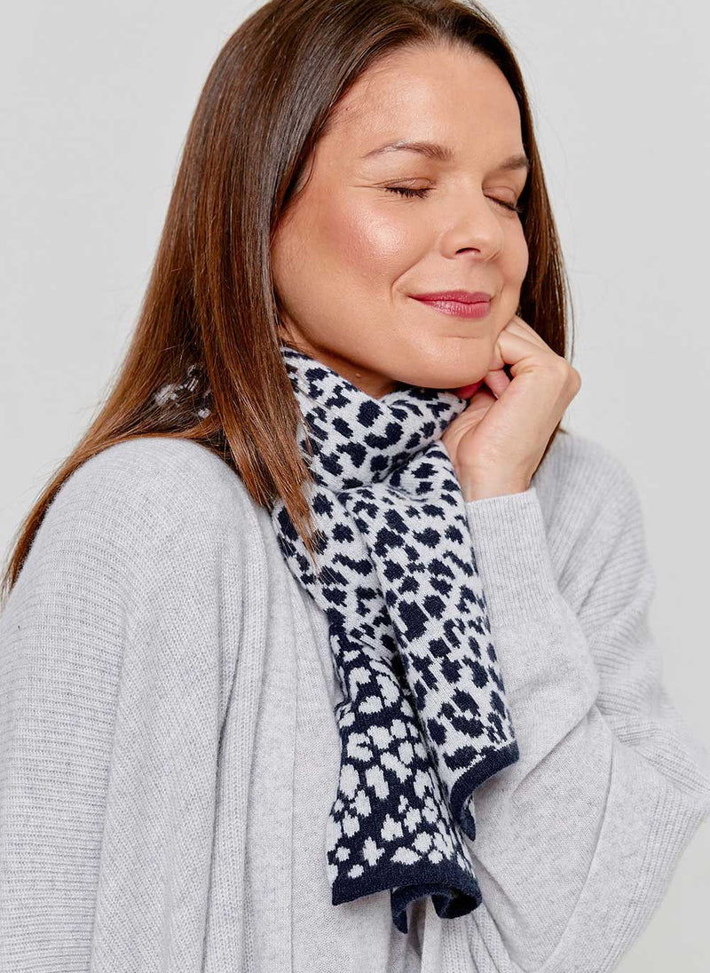 Printed cashmere scarf hotsell