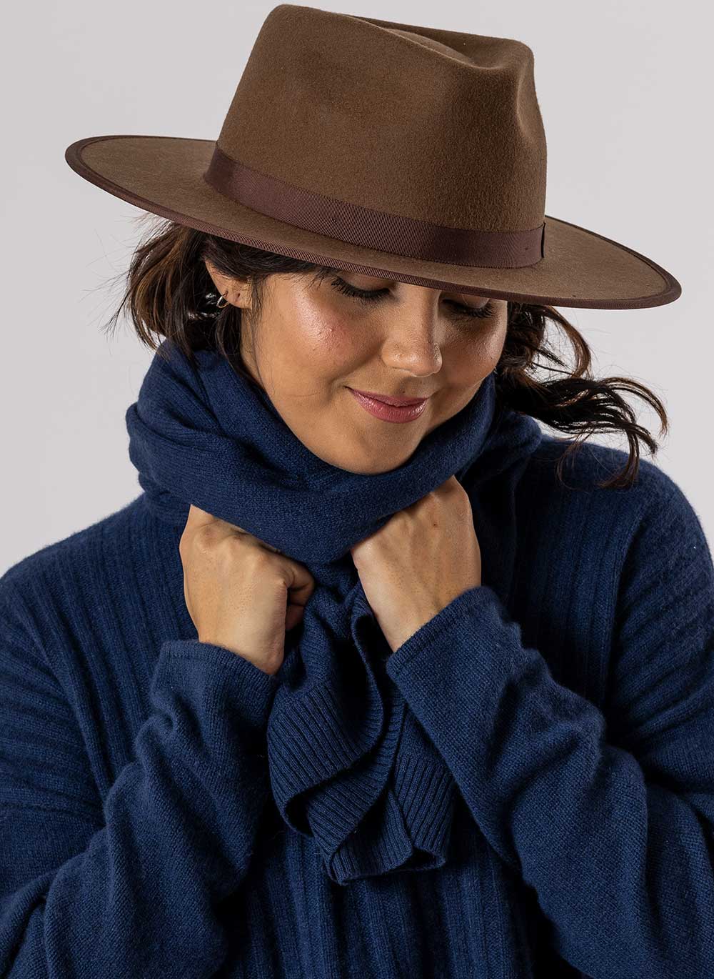 Cashmere Scarves - Navy Grey